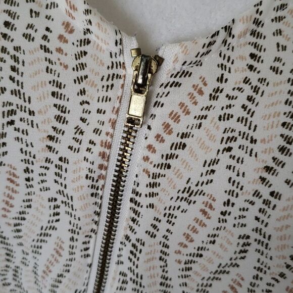 Metaphor Top  - Picture 2 of 13